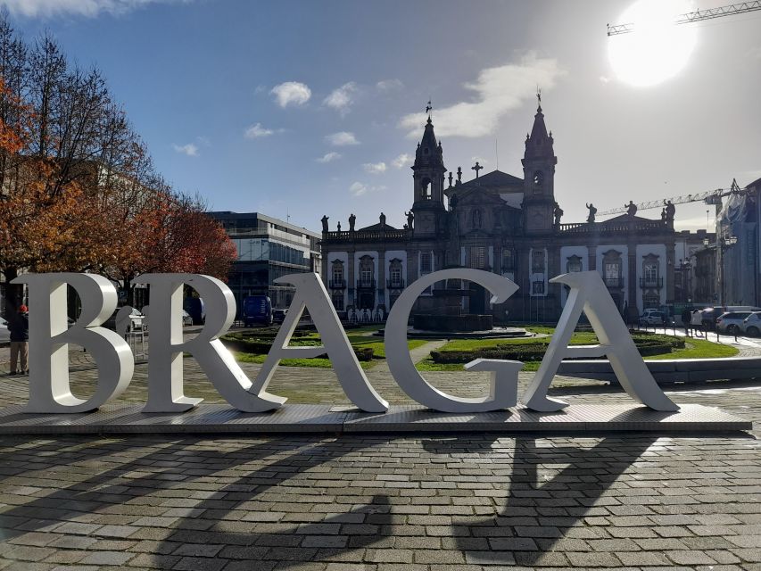 BRAGA CITY OF FAITH-CITY AND SANCTUARIES FULL DAY TOUR - Braga Cathedral and Treasure Room