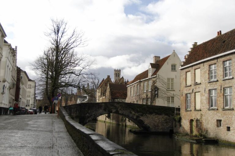 Bruges: Private Interactive Trivia City Tour Tour Overview