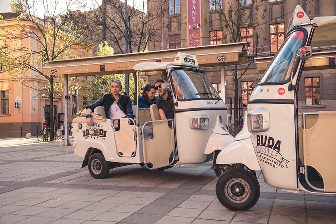 Budapest Tuktuk Private Tour With Goulash Soup in the Downtown - Overview and Inclusions