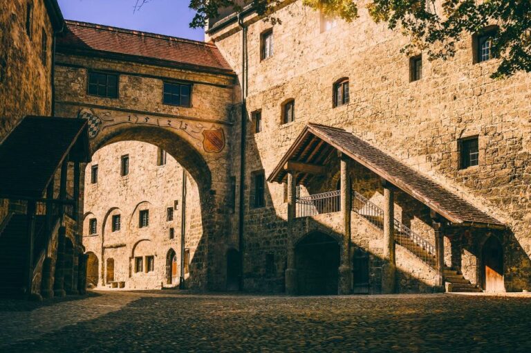 Burghausen: Burghausen Castle Private Tour Tour Duration And Group Size