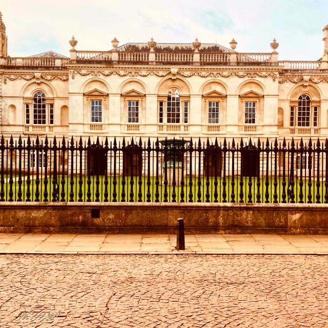 Cambridge: Guided Historic Walking Tour Tour Overview