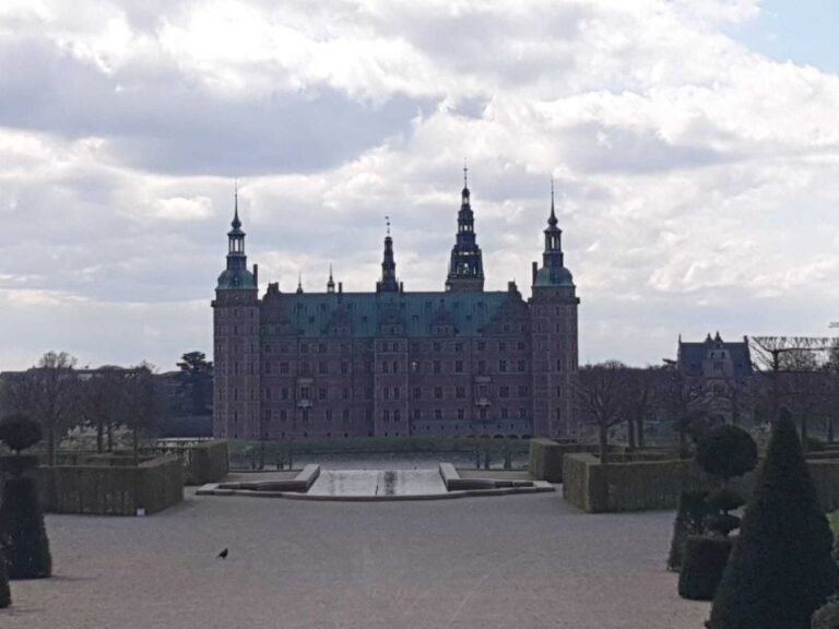 Castles: Kronborg (hamlet) & Frederiksborg Tour Overview