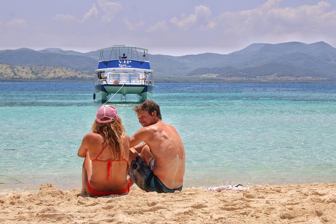 Cayo Arena Catamaran Cruise From Puerto Plata With Lunch - Lunch Options