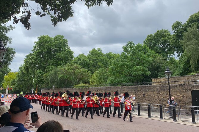 Changing Of The Guard Walking Tour Royal Tradition And Ceremony