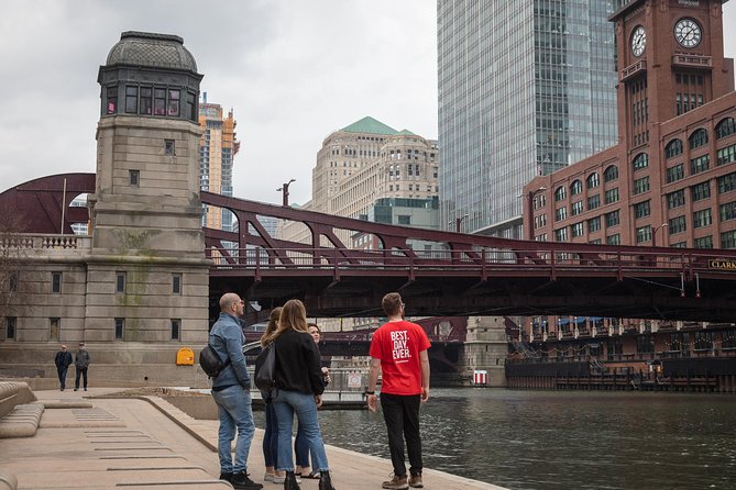 Chicago in a Day: Food, History and Architecture Walking Tour - Key Attractions