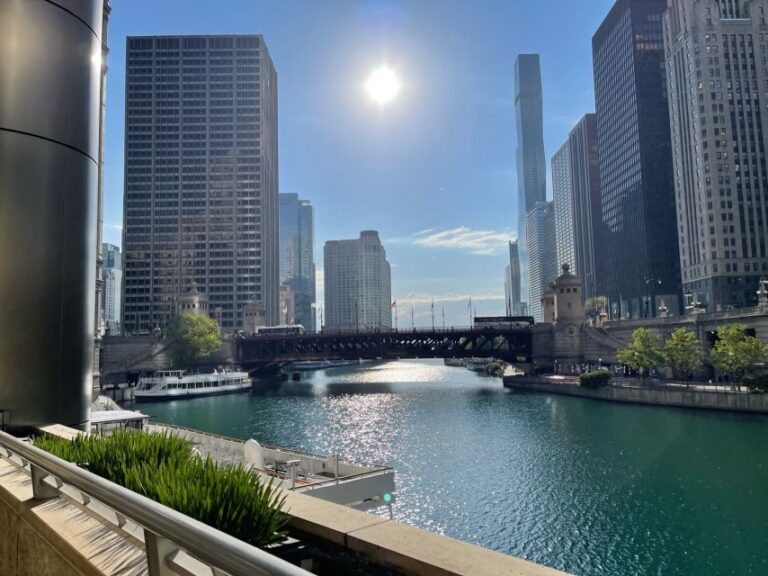 Chicago River Yoga Walk Activity Overview