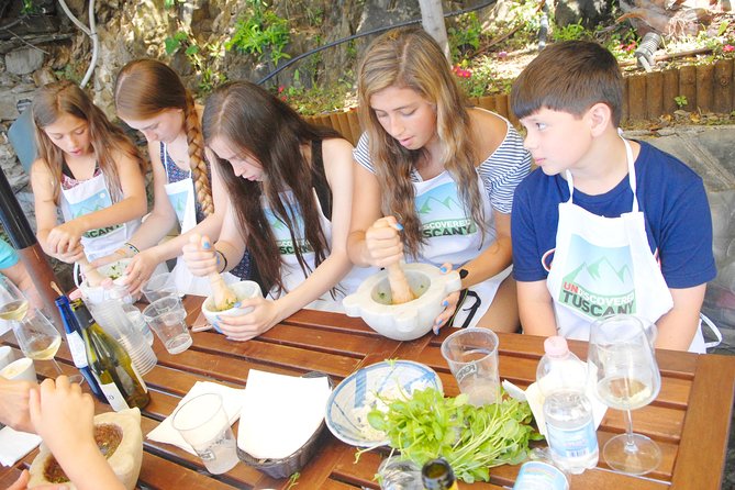 Cinque Terre Pesto Making Class, Boat Tour And Lunch Pesto Demonstration And Tasting