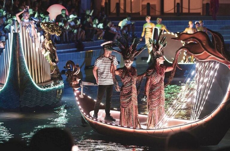 City Of Side: The Land Of Legends Transfer And Boat Parade Seamless Transportation To The Park