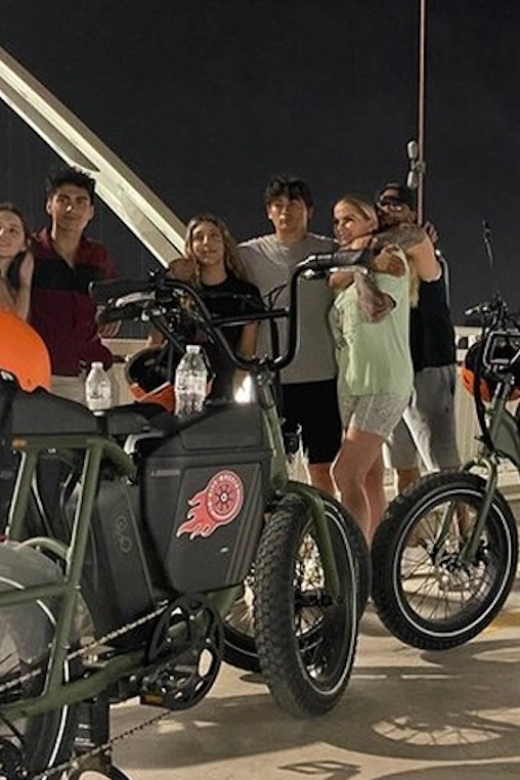 Dallas: Downtown Guided Sunset Electric Bike Tour - Tour Overview