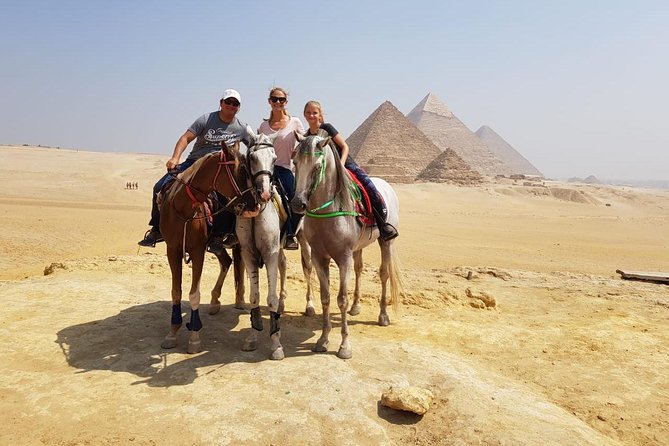 Day Tour With Guide to Giza Pyramids, Sakkara, Dahshur and Memphis - Tour Overview