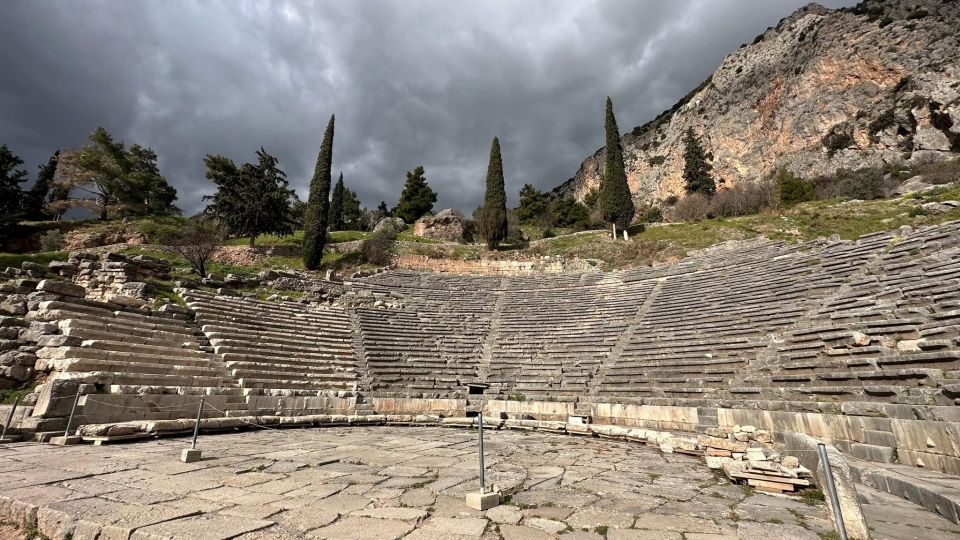 Delphi Navel Of Earth Hosios Loukas Full Day Private Tour - Tour Overview