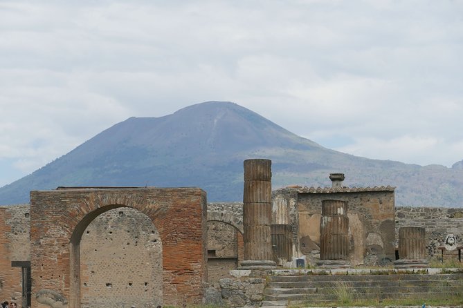 Discovering Pompeii And Vesuvius Vip Tour With Lunch Tour Inclusions