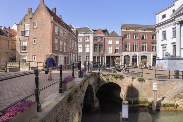 Dordrecht: Dark History Tour Tour Overview