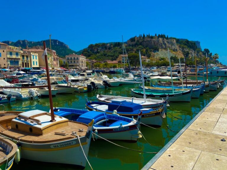 Drive A Cabriolet Between The Port Of Marseille And Cassis Thrilling Drive Along Route Des Crêtes