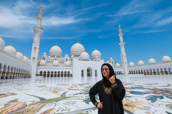 Dubai: Sheikh Zayed Mosque With A Professional Photographer Overview Of The Experience