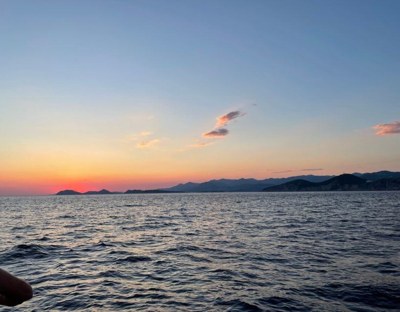 Dubrovnik: Golden Hour Sunset Cruise - Cruise Overview