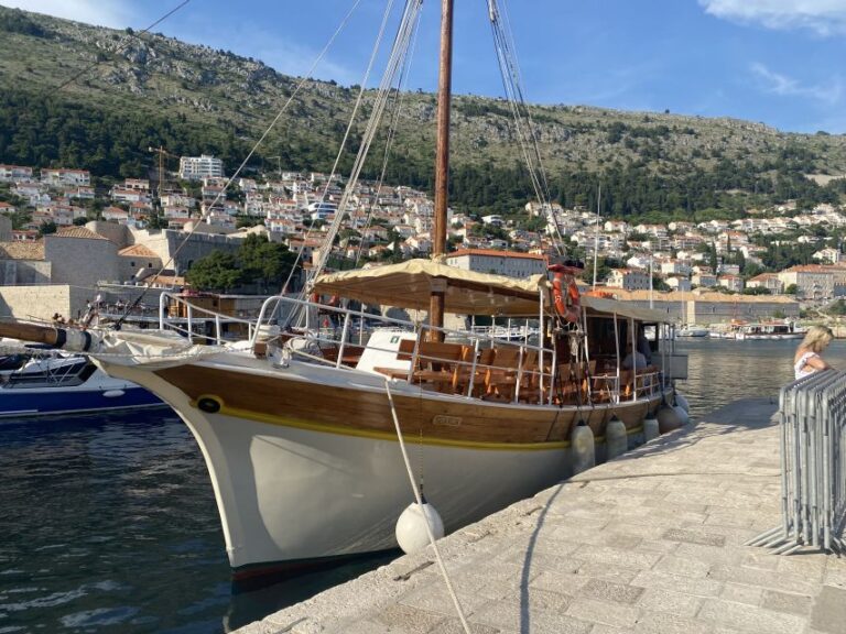 Dubrovnik: Sunset Dinner Cruise Around The Old Town Activity Overview