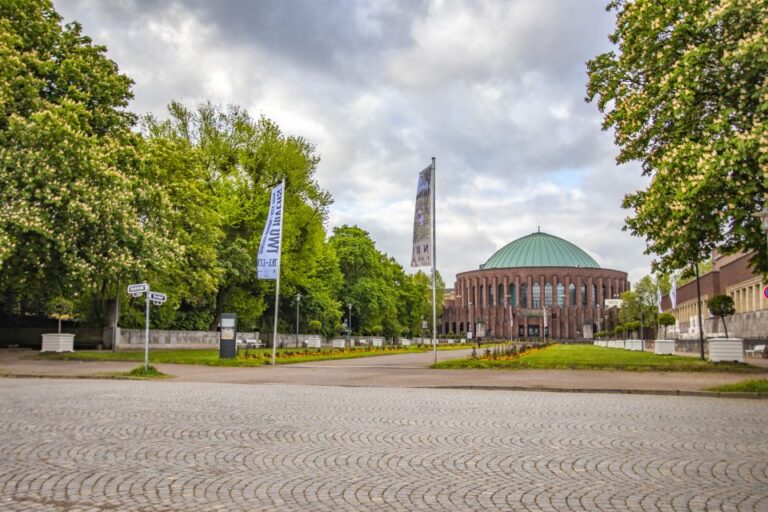 Dusseldorf: Capture The Most Photogenic Spots With A Local Tour Overview