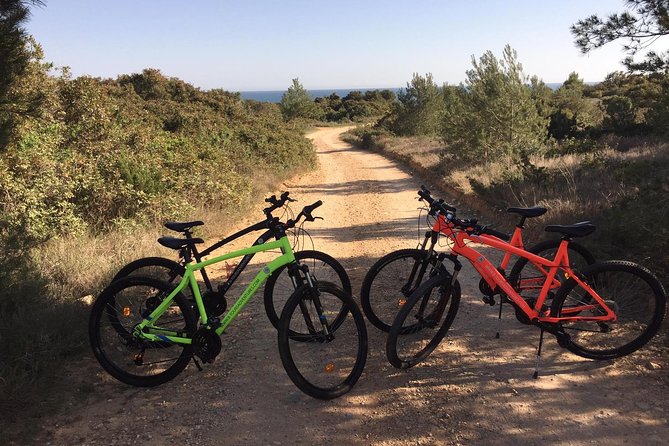 E-Bike Tour: Sete Vales Suspensos Trail (Marinha and Benagil) - Location and Duration