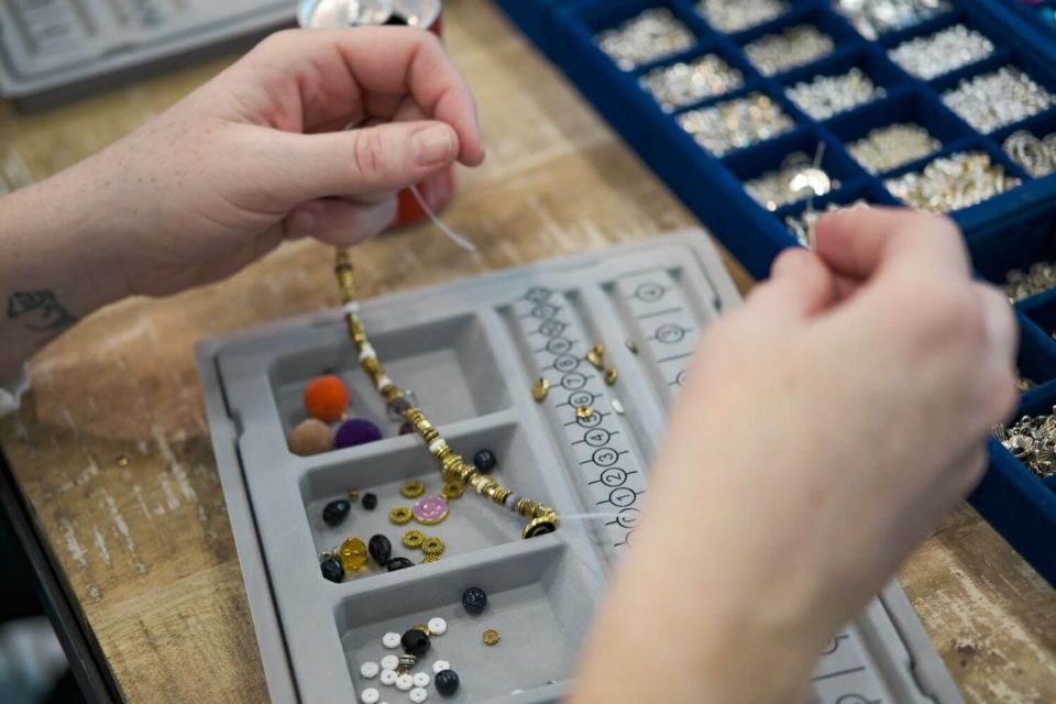 ❤️ Create Your Self-Made Bracelet Souvenir From Paris - Discover the Craft of Bracelet Making