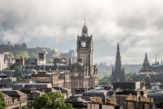 Edinburgh: Old Towns Highlights Walking Tour Tour Overview