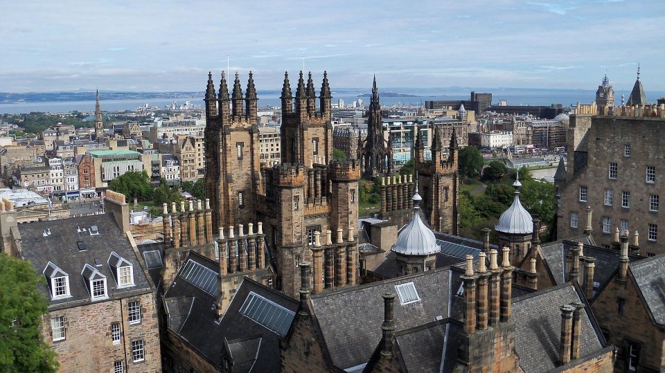 Edinburgh: Self-Guided Audio Tour - Tour Overview