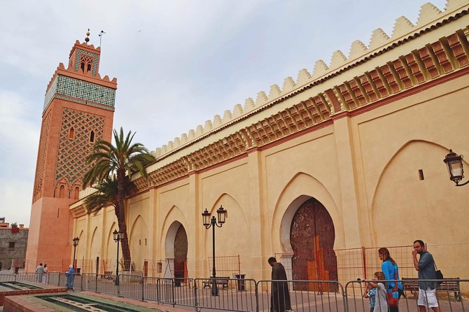 Enchanting Half Day Journey Of Marrakech Into History & Culture. Unveiling The Saadian Tombs