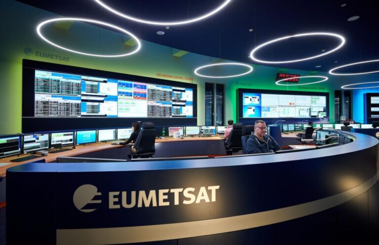 Eumetsat Weather Data For The World Made In Darmstadt About Eumetsat