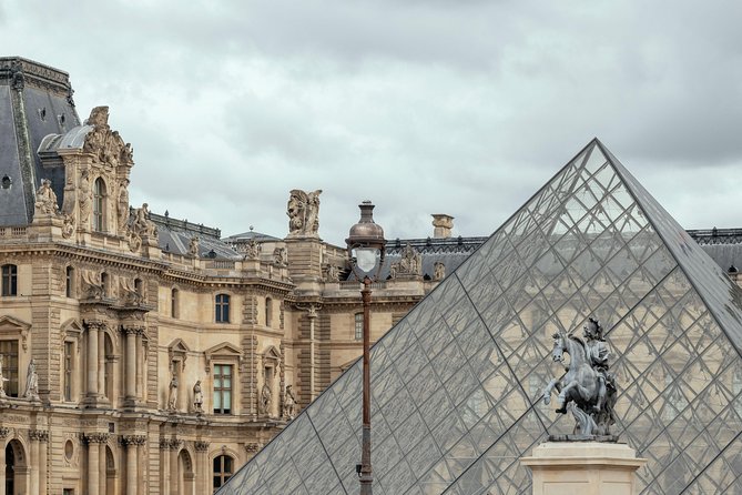 Explore the Louvre With a Local Guide Private Tour - Highlights and Masterpieces