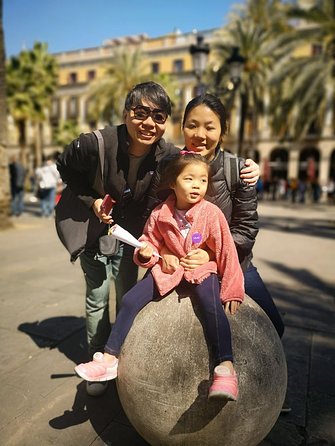 Family Private Tour: Churros, Hot Chocolate & Games In Barcelona Tour Overview