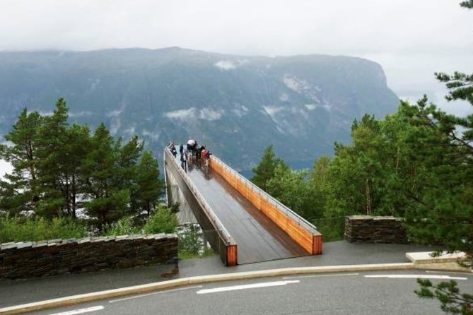 Flam: The Spectacular Stegastein Viewpoint Tour (Small Group) - Scenic Overlook and Picturesque Views