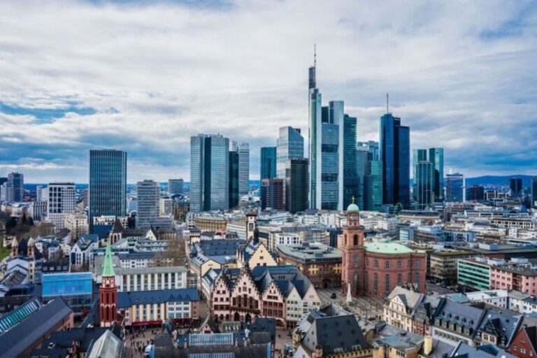 Frankfurt: Private Custom Tour With A Local Guide Tour Duration Options