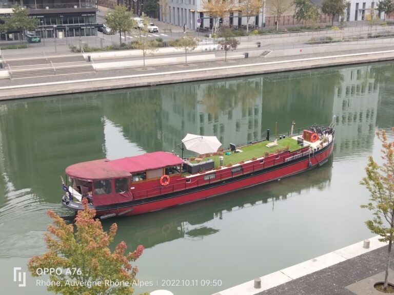 From Auxerre: Dutch Barge Full Day Cruise With Wine Tasting Overview Of The Cruise