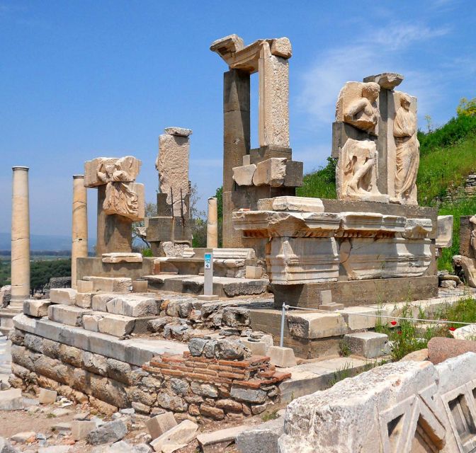 From Istanbul: 2 Day Ephesus, Pamukkale, & Hierapolis Tour Tour Overview