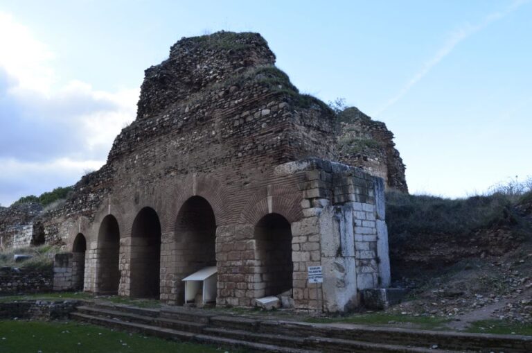 From Izmir/kusadasi: Private Ancient Sardis Tour With Lunch Immersive Jewish Heritage Experience