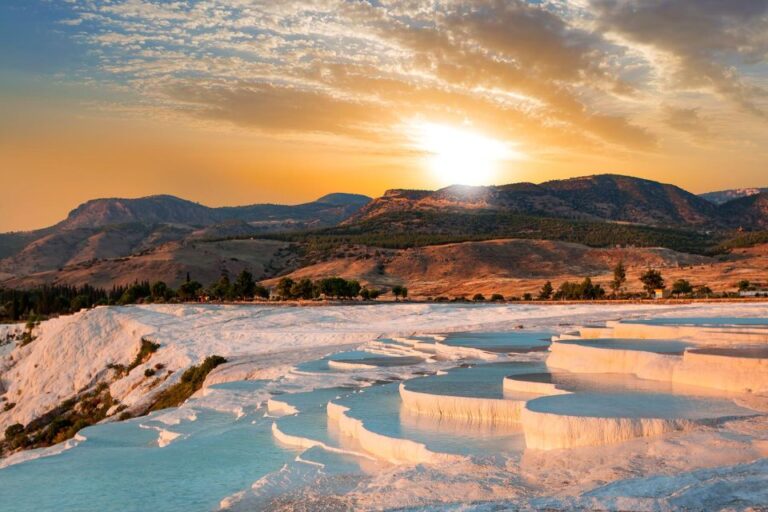 From Izmir: Pamukkale Guided Tour With Lunch Tour Overview