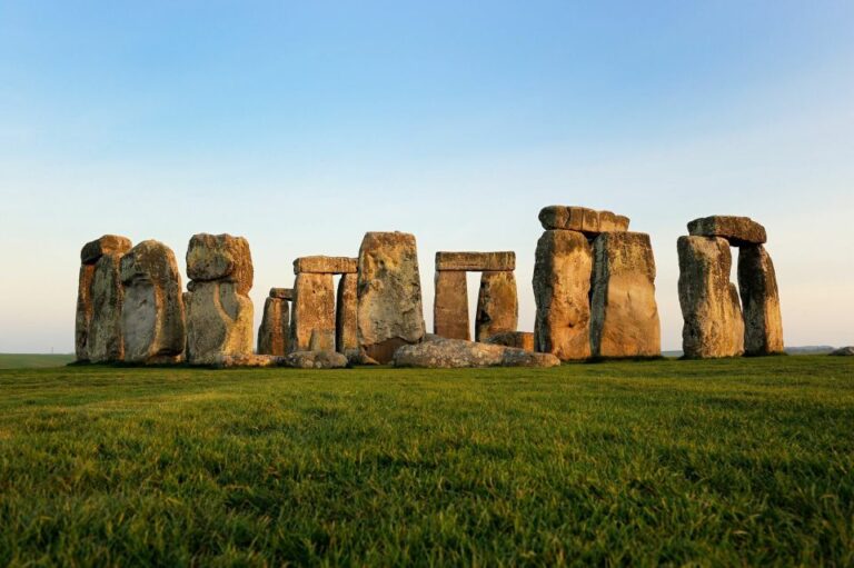 From London: Stonehenge And Bath Full Day Tour Tour Overview