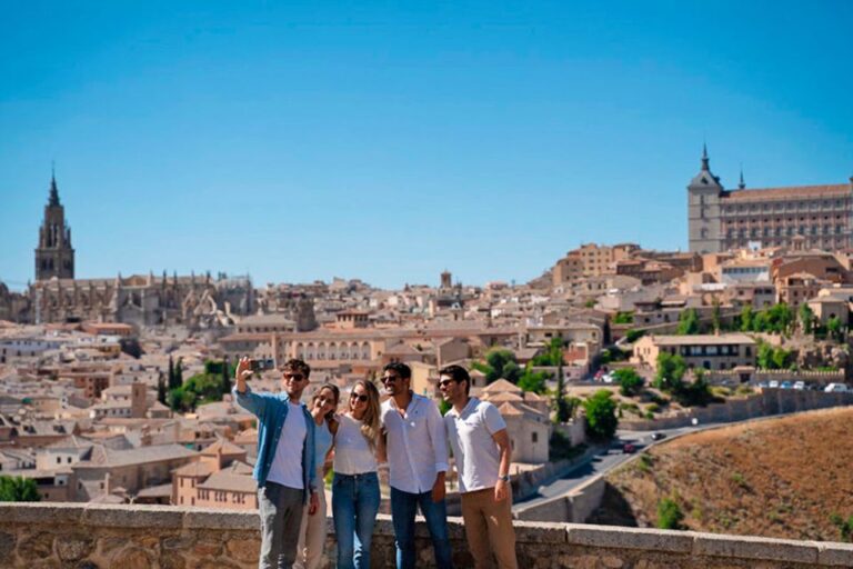 From Madrid: Toledo Day Trip With Cathedral And 8 Monuments Tour Overview