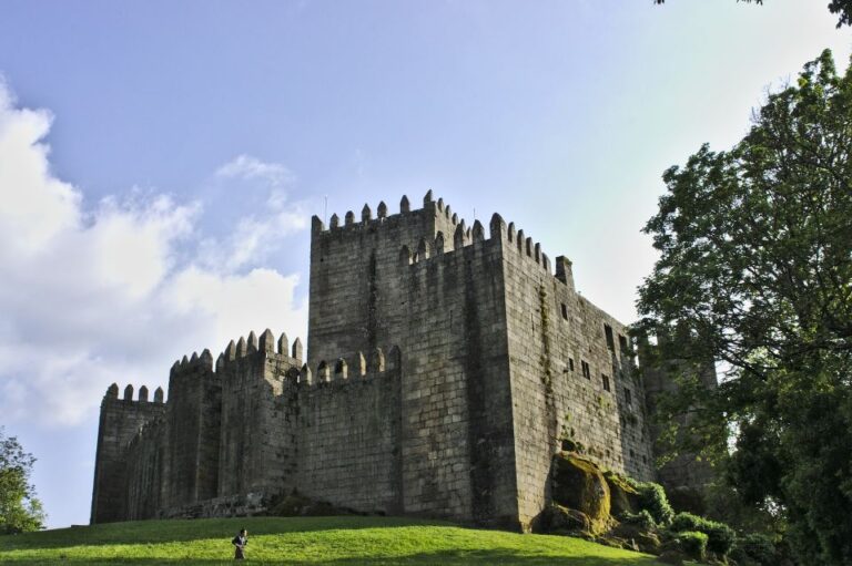 From Porto: Braga And Guimarães Full Day Tour Tour Overview