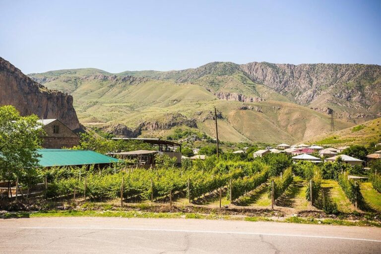 From Yerevan: Trekking And Wine Tasting Tour Tour Overview