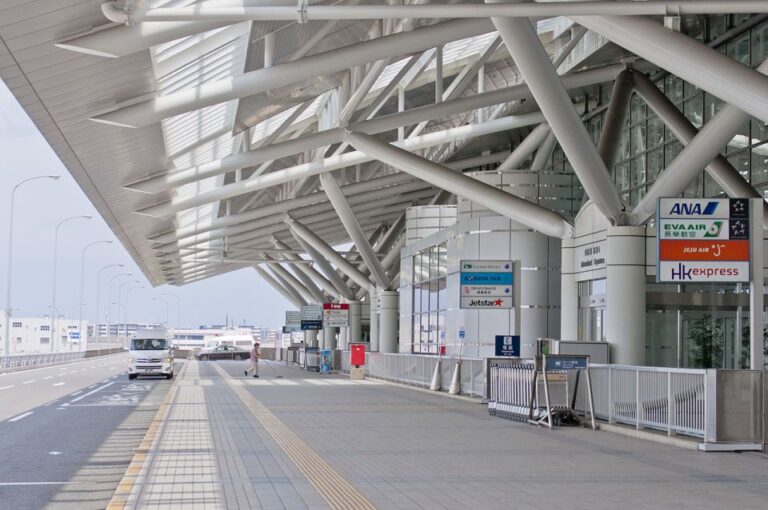 Fukuoka Airport (fuk):private Transfer To/from Nagasaki City Service Overview