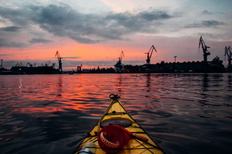 Gdansk: Sunset Kayak Tour Tour Overview