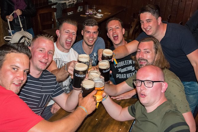 Generation Pub Crawl Dublin - Dublins Electric Nightlife