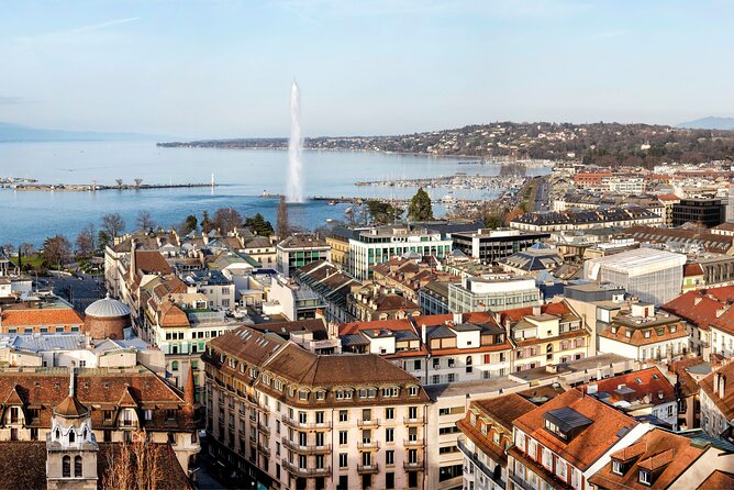 Geneva : Private Custom Walking Tour With a Local Guide - Tour Overview and Customization