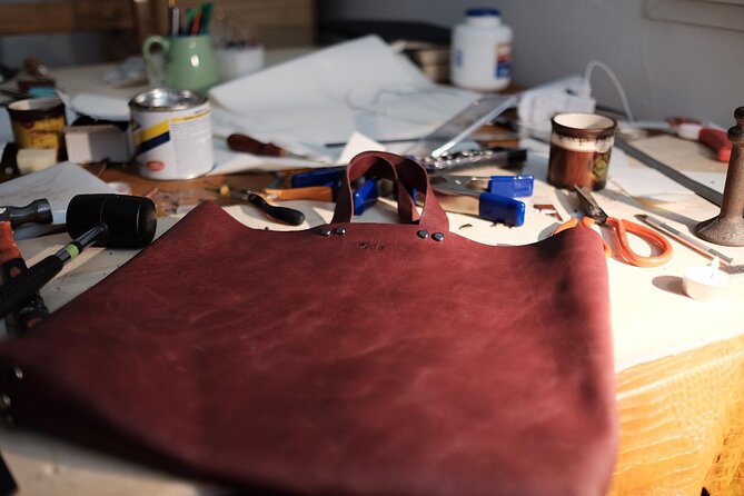 Genuine Leather Tote Bag Workshop In Leiden Personalized Leather Crafting