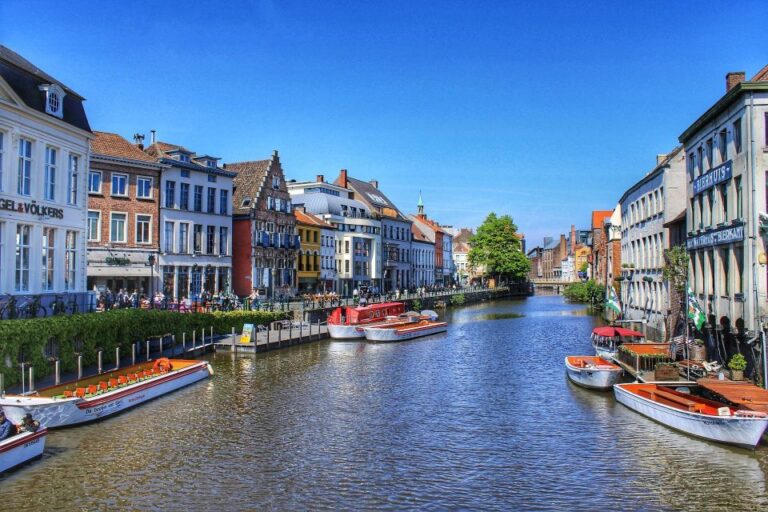 Ghent: Private Walking Tour Tour Overview