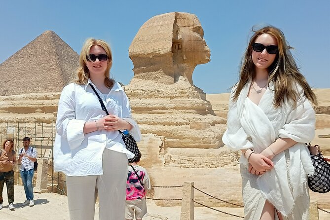 Giza Pyramids Private Luxury Tour, Lunch, Camel Ride & Shopping Tour Inclusions