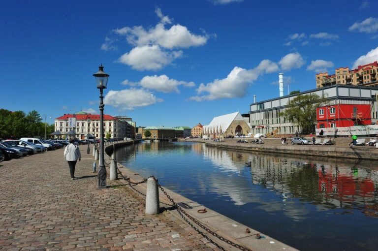 Gothenburg: Private History Tour With A Local Expert Meeting The Local Expert