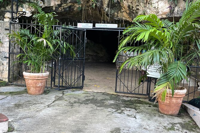 Green Grotto Caves And Dunn's River Falls Combine Tour From Montego Bay Meeting And Pickup