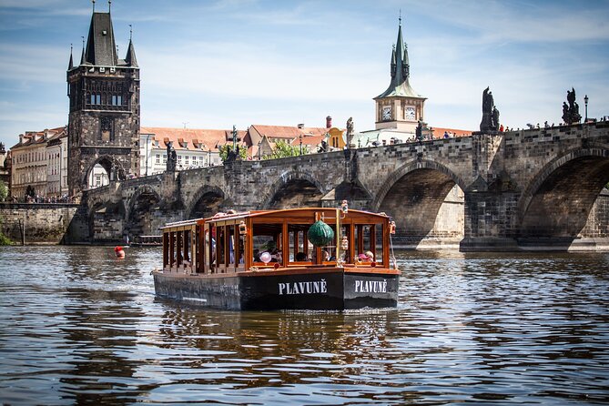 Guided Prague Tour By Bus,foot,boat With Snack & Museum Included Prague Castle And Old Town Square